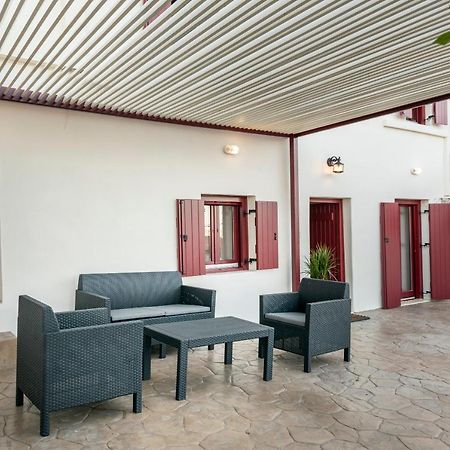 Katmar Homes Mariloo Apartment 纳夫普利翁 外观 照片