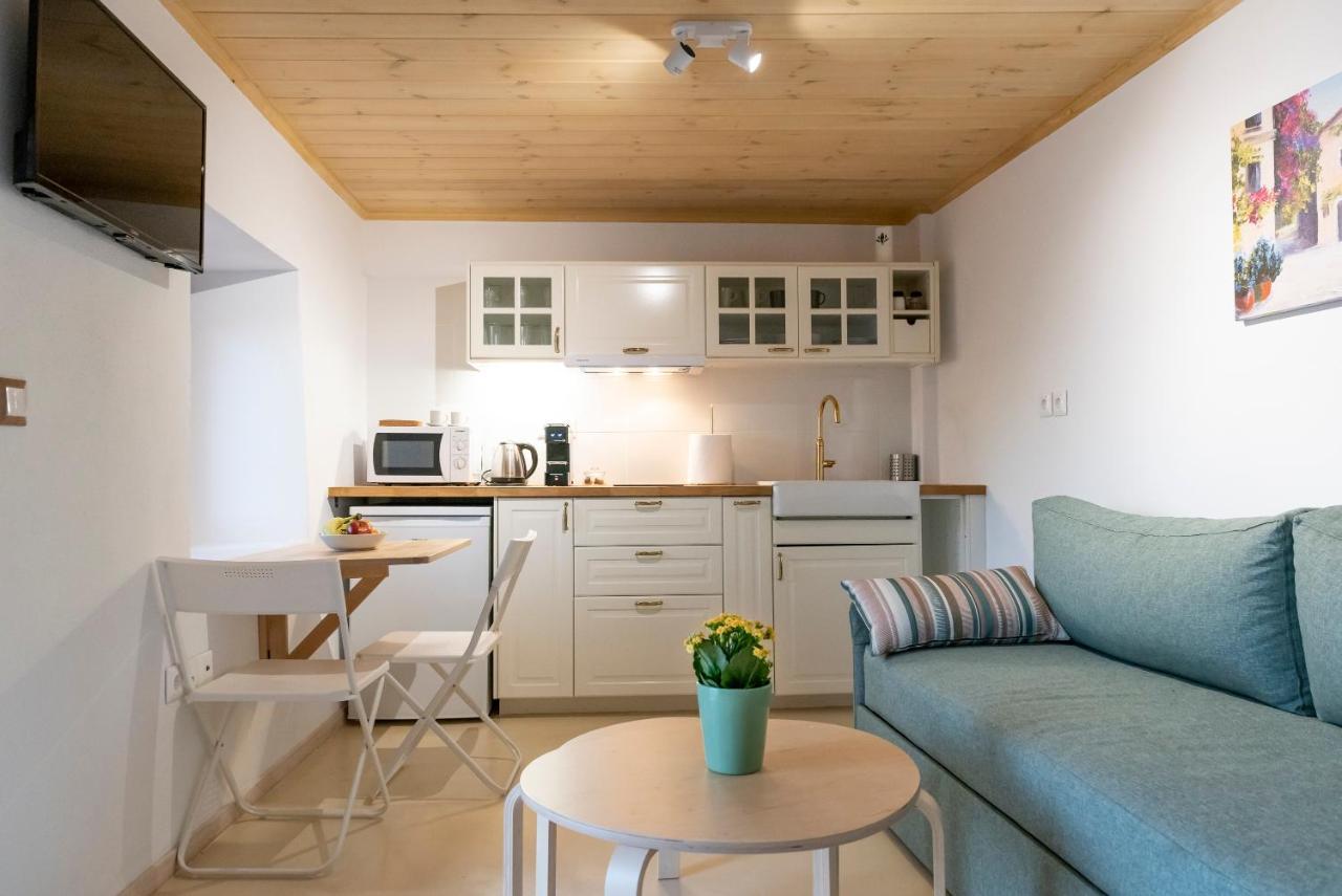 Katmar Homes Mariloo Apartment 纳夫普利翁 外观 照片